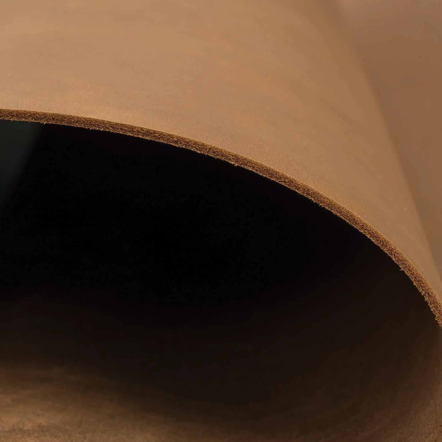 Pioneer Chrome Oil Tanned Top Grain Leather Side, 5-6 Oz - Image 7