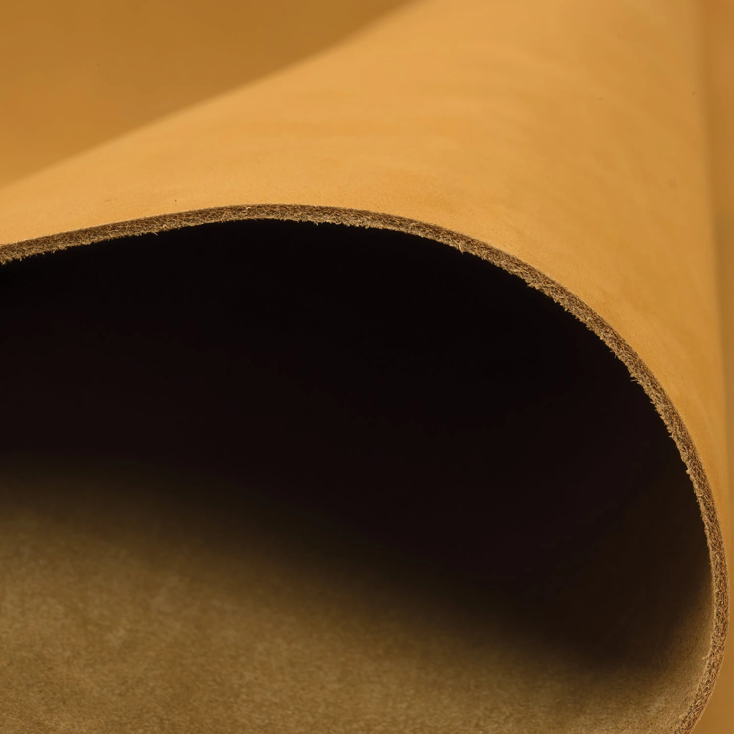 Pioneer Chrome Oil Tanned Top Grain Leather Side, 5-6 Oz - Image 9