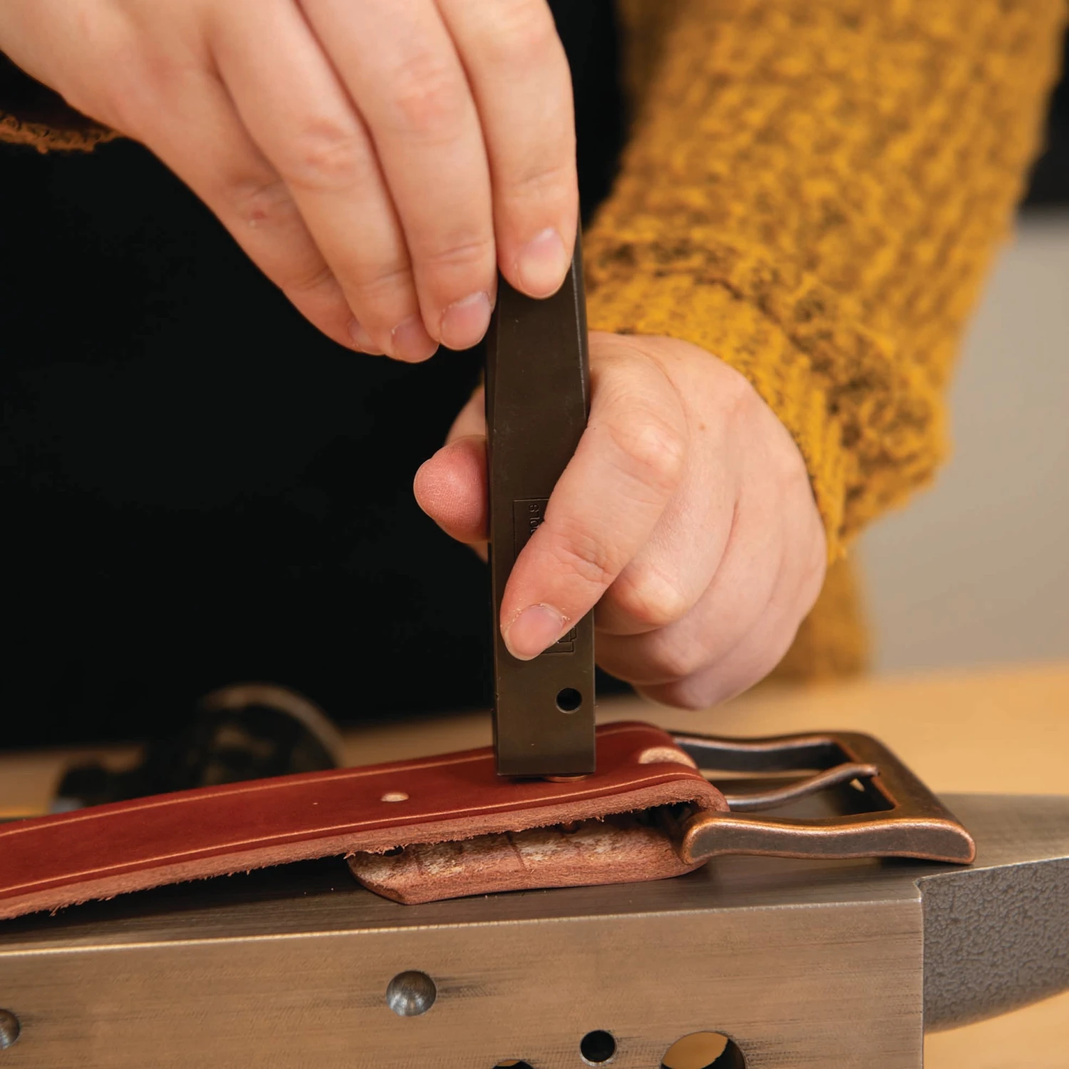 Heritage® Harnessmaker's Combination Anvil - Image 2