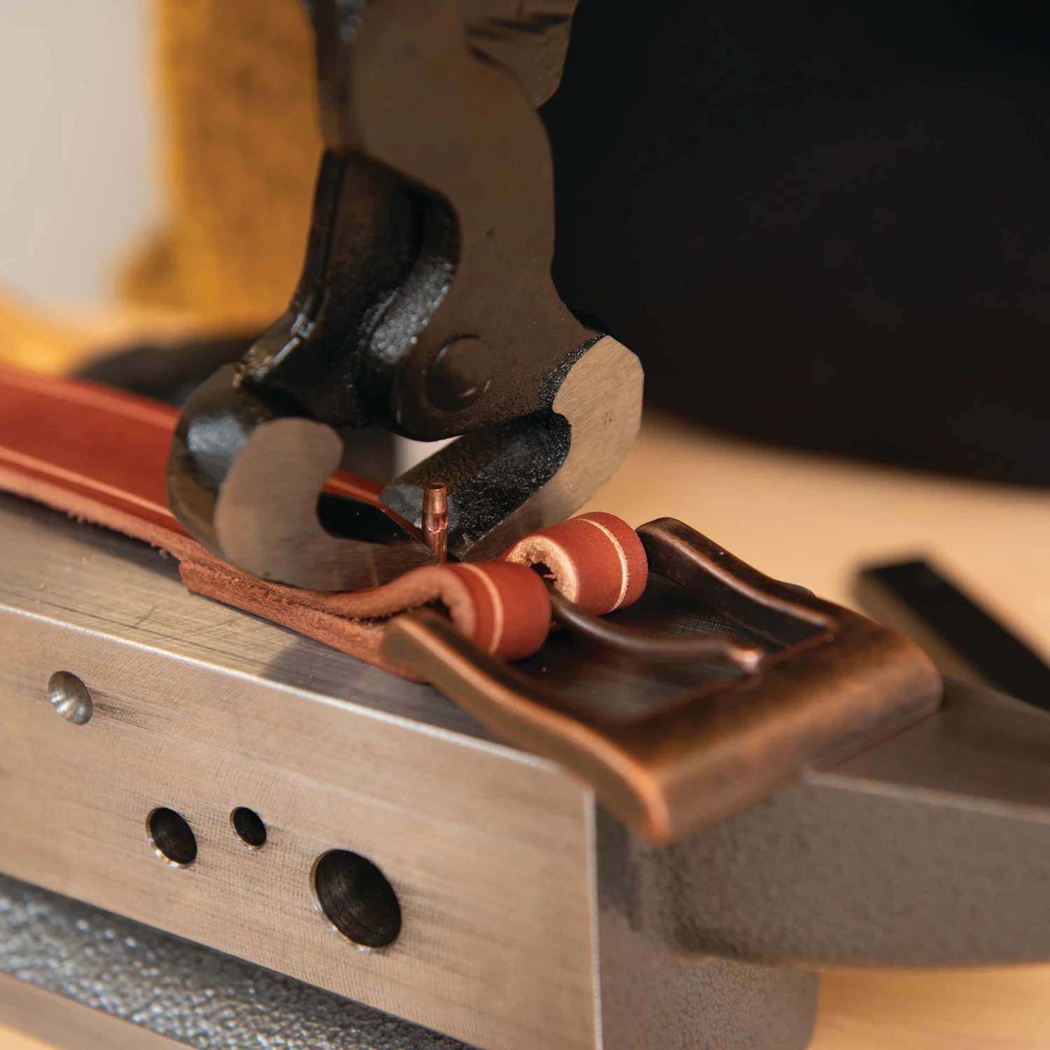 Heritage® Harnessmaker's Combination Anvil - Image 3