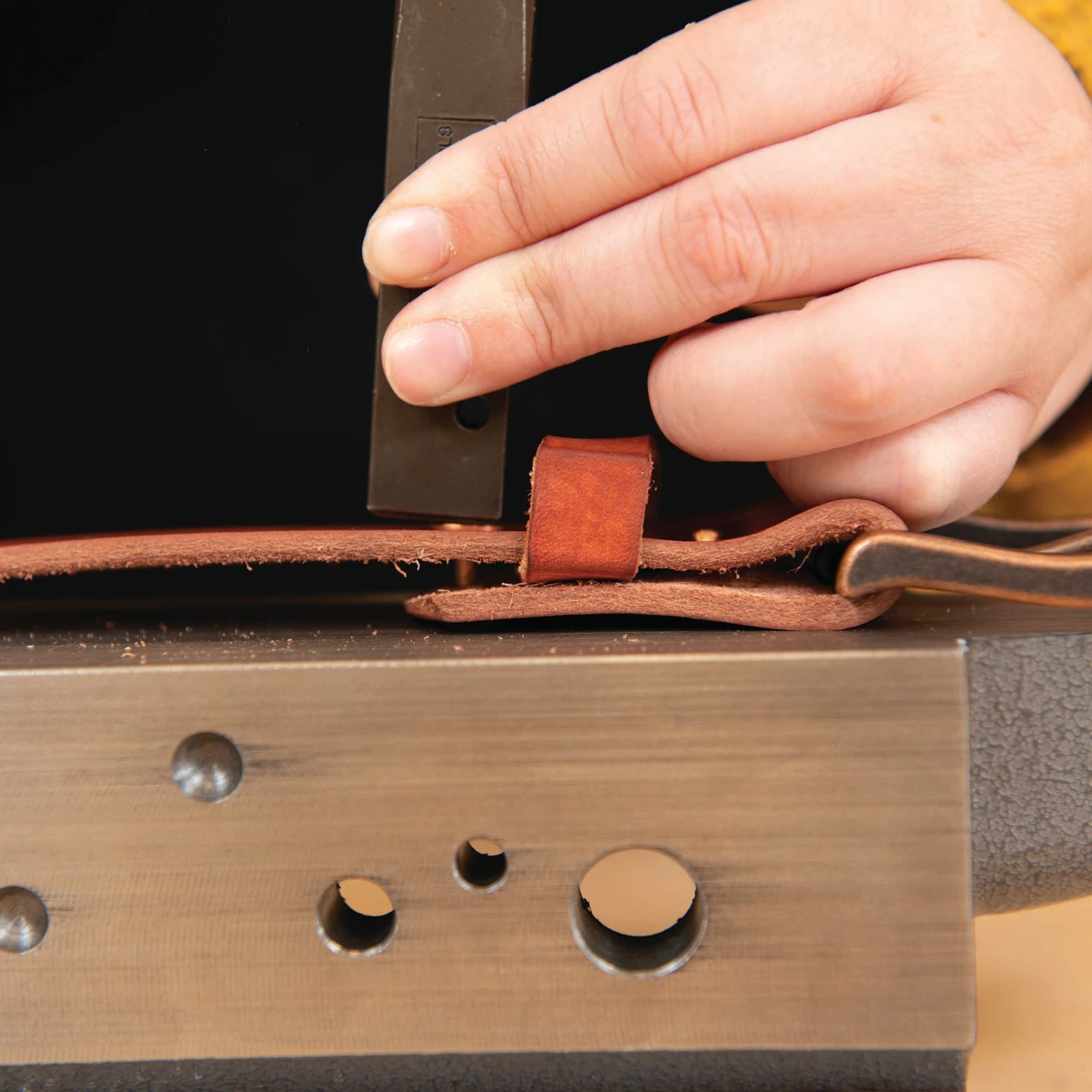 Heritage® Harnessmaker's Combination Anvil - Image 5