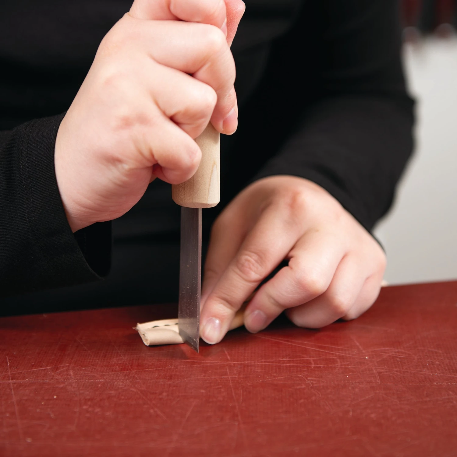 Flat Leather Knife - Image 6