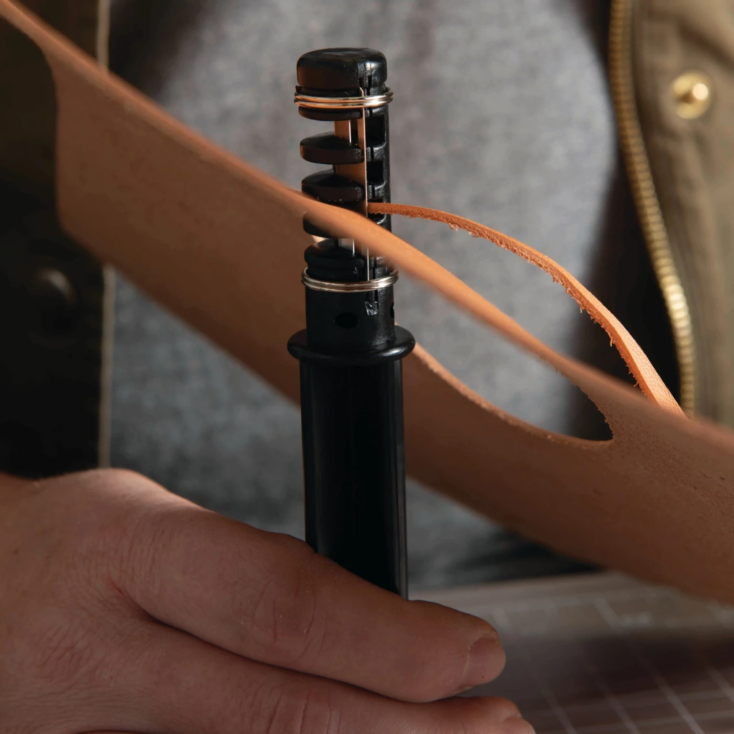 Lace Maker - Image 4