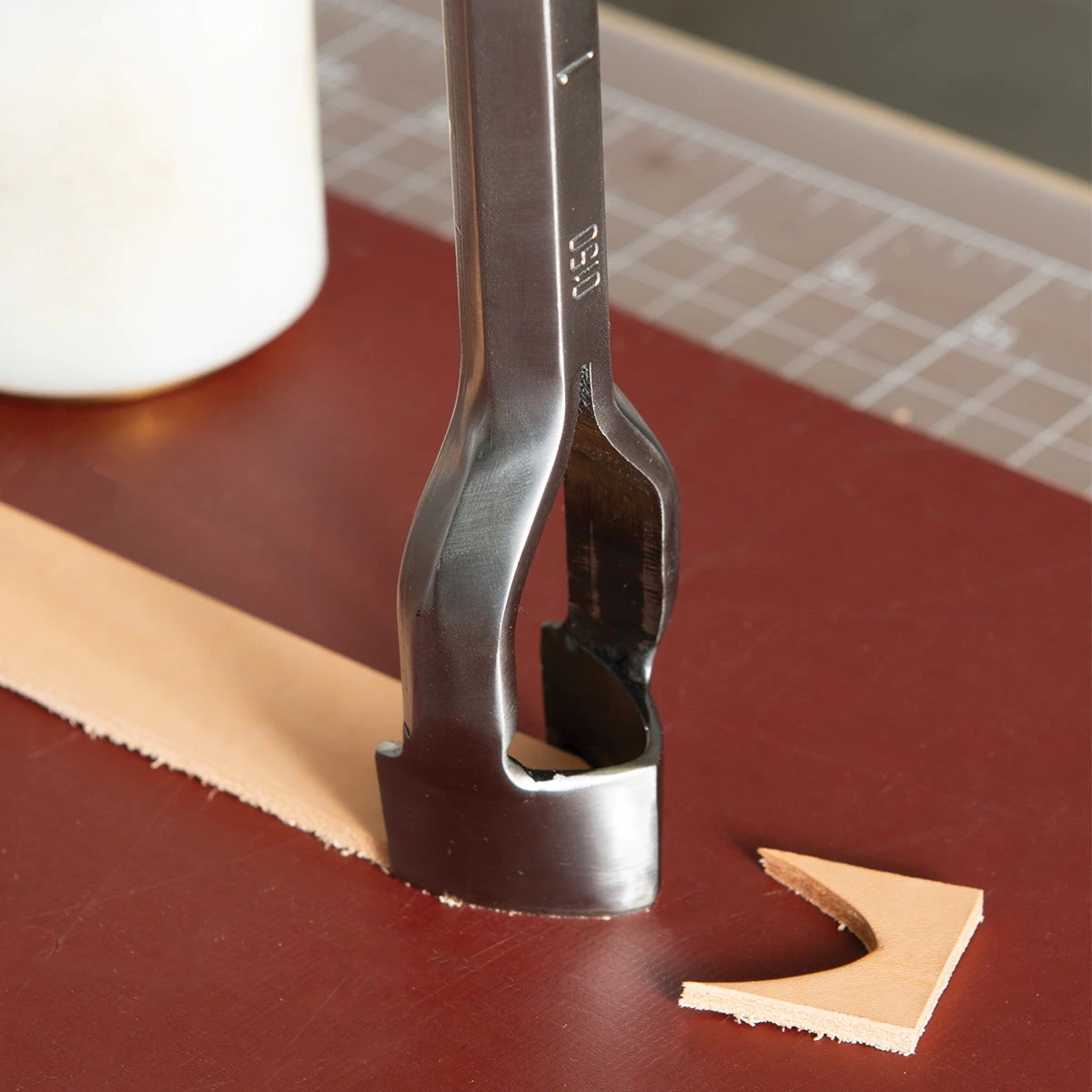 English Point Strap End Punch - Image 2