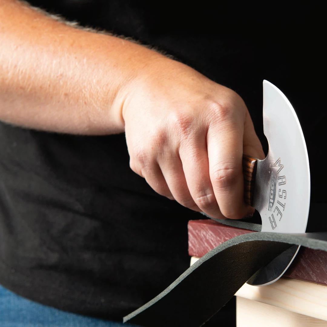 Master Tool Deluxe Round Knife, 4-7/8" - Image 4