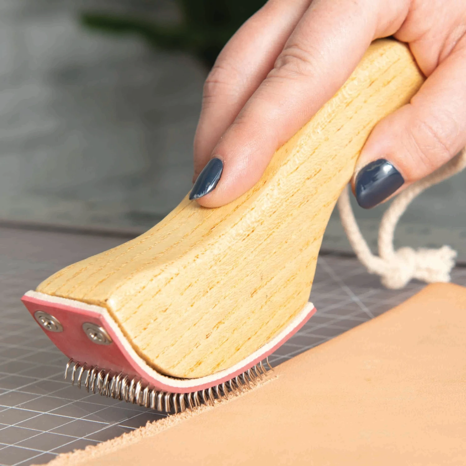 Hand Leather Rougher - Image 2